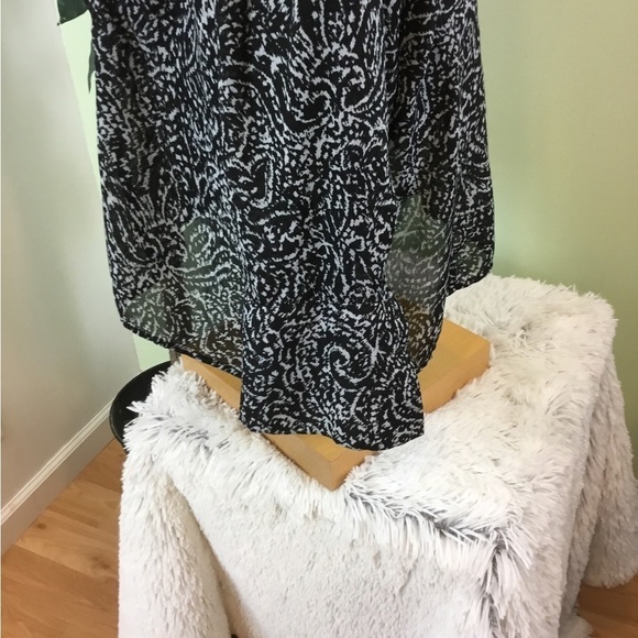 Nine & Co 18W black and gray semi sheer long sleeve button down blouse - Picture 12 of 14